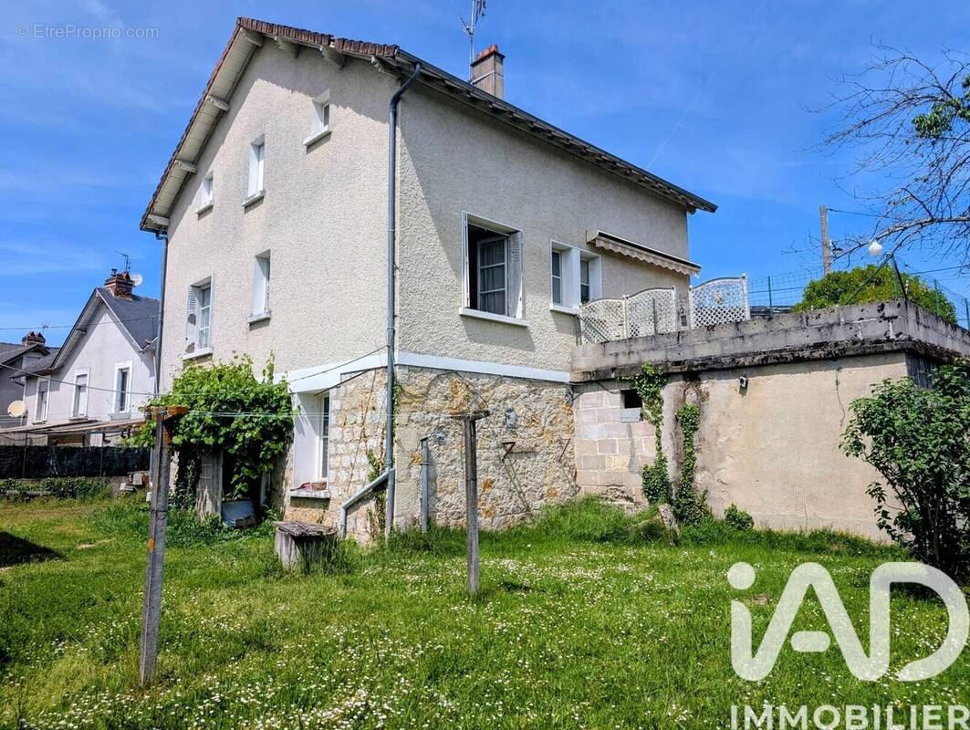 Photo 1 - Maison à TERRASSON-LAVILLEDIEU