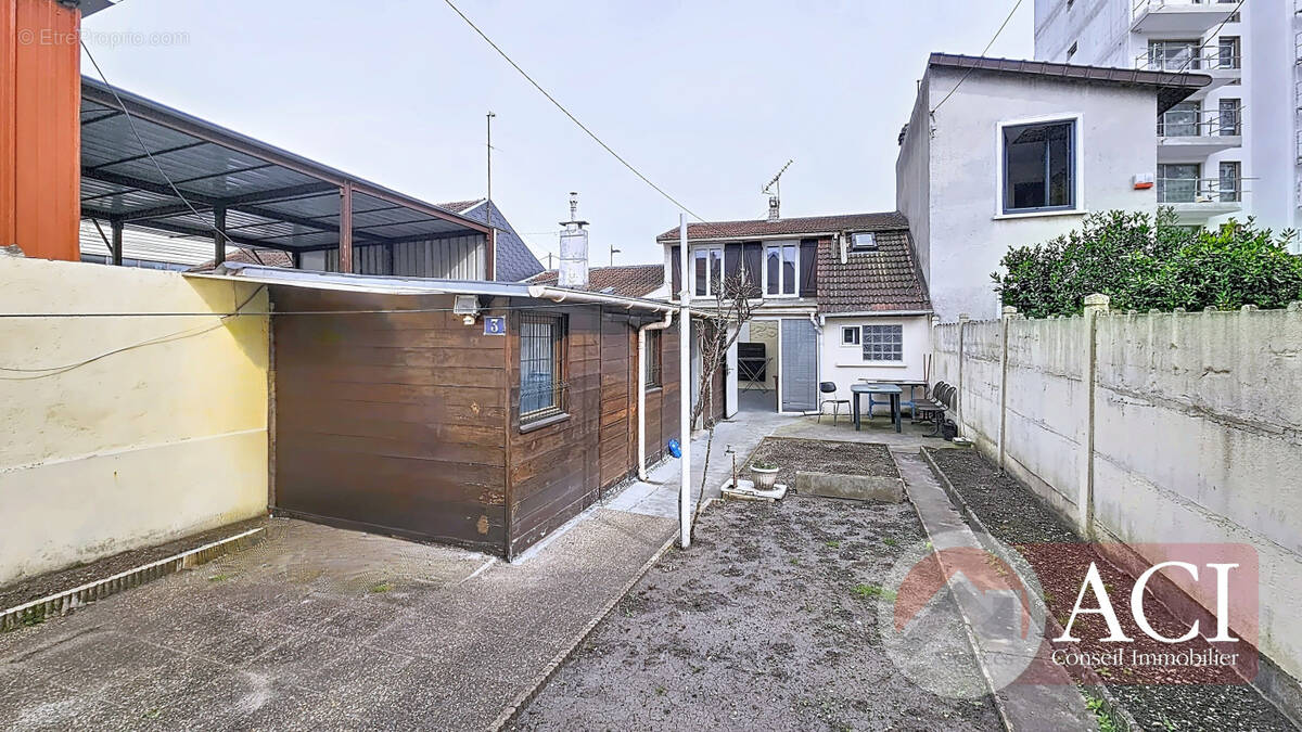 Maison à PIERREFITTE-SUR-SEINE