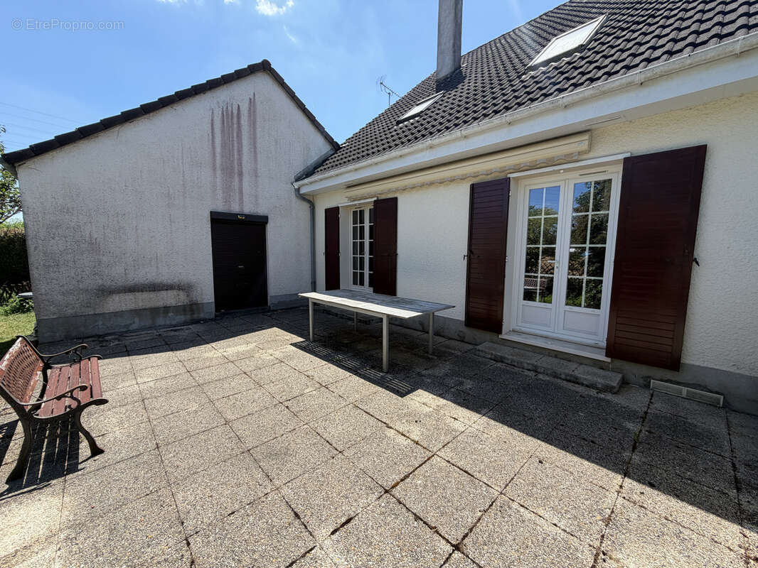 Maison à VILLEMANDEUR