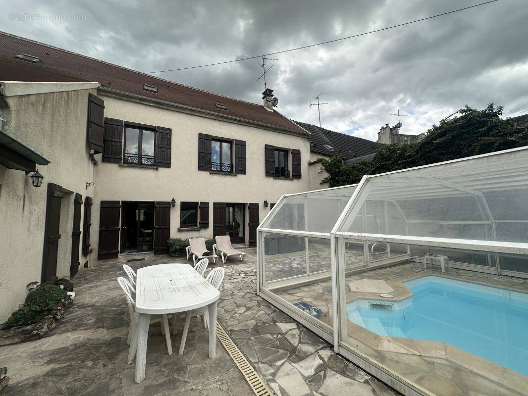 Maison à COULOMMIERS