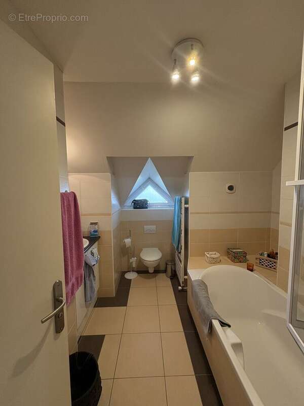 Photo 5 - Maison à TOUSSUS-LE-NOBLE