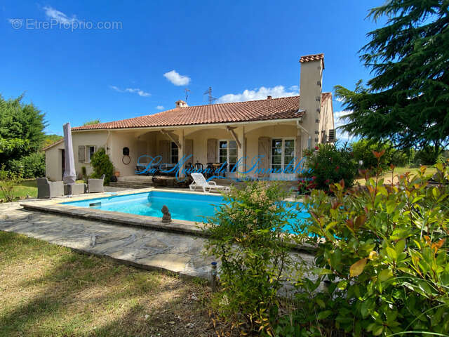 Maison à QUISSAC