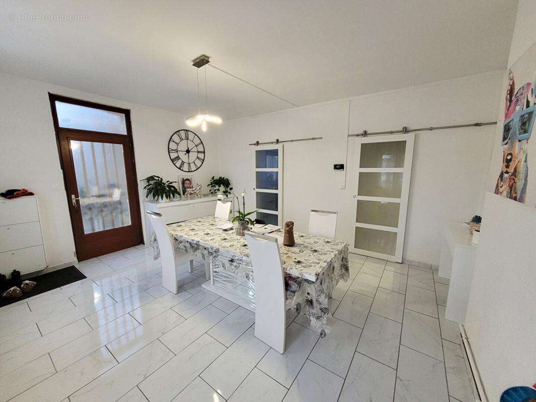 HAVELUY -Maison rénovée avec garage, cour et 2 chambres ? - photo 4