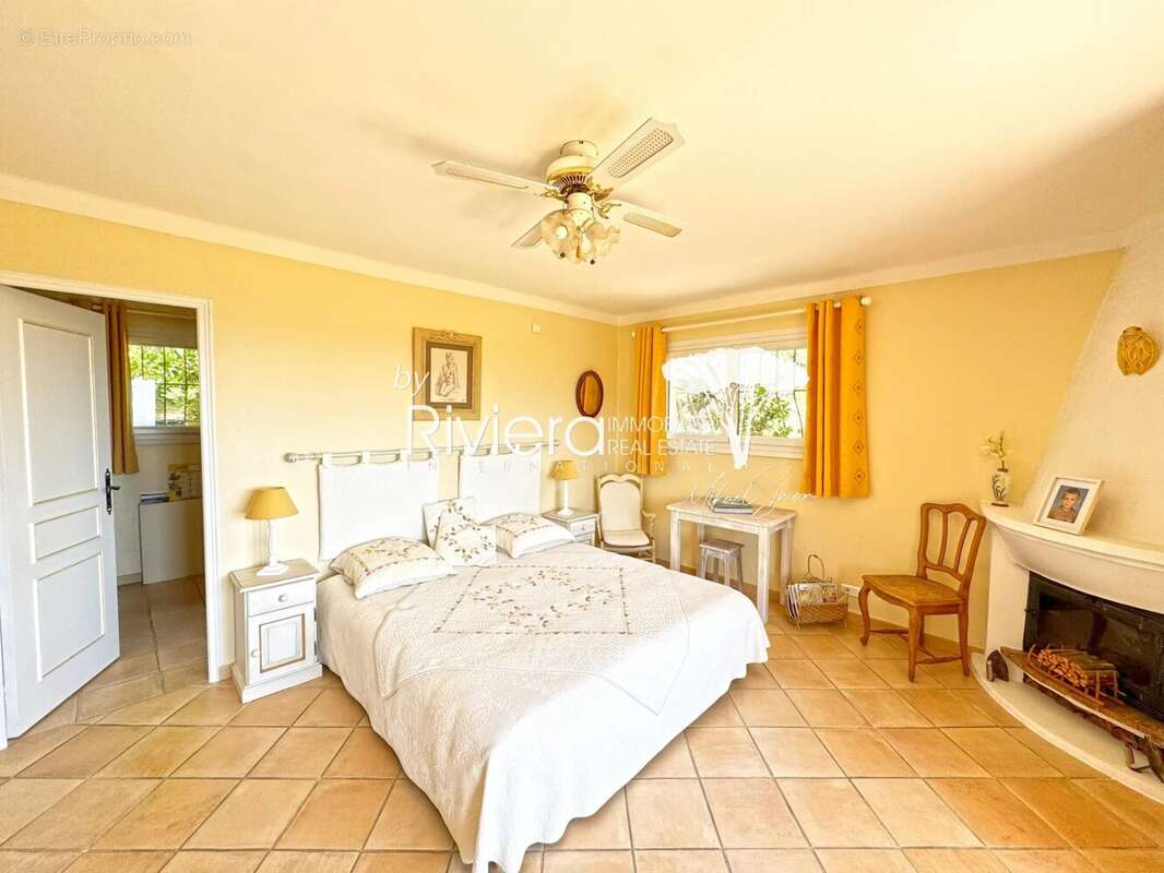 Maison à LA CROIX-VALMER