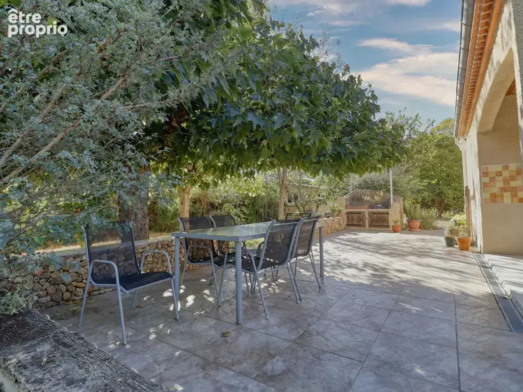Maison familiale 4 chambres avec jardin, garage et terrain piscinable - photo 17