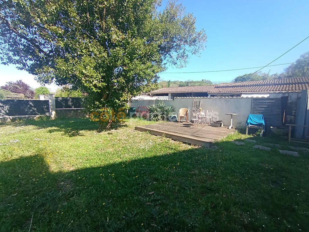 Appartement à LA RIVIERE