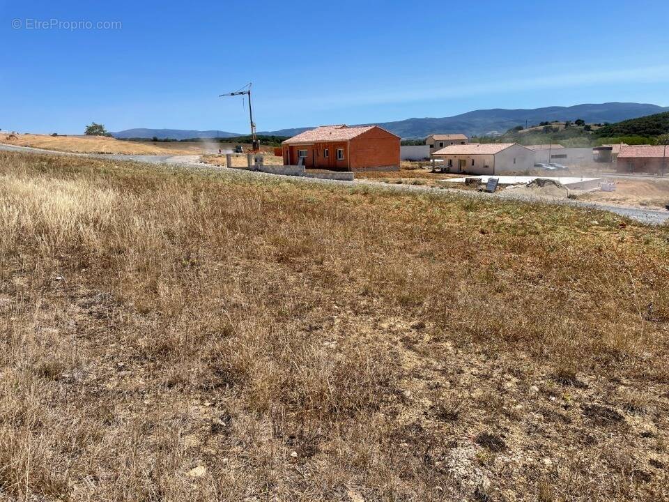 Terrain à CASTRES