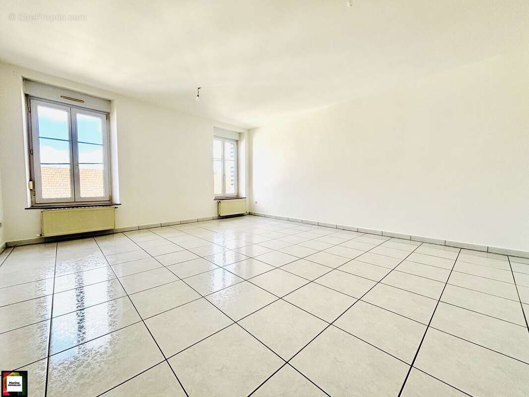 Appartement à LONGLAVILLE