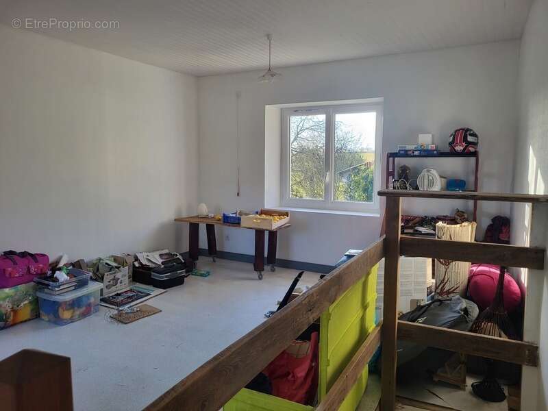 Maison à SAINT-LOUP-LAMAIRE