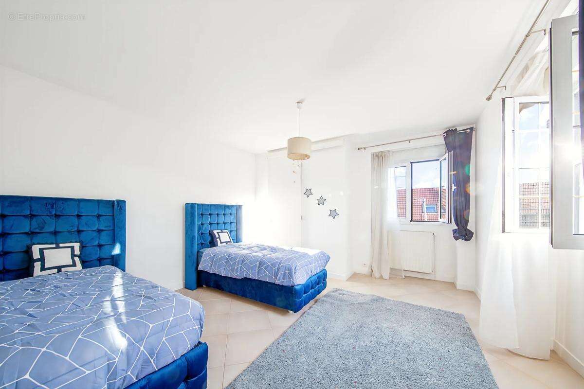 Maison à VILLEMOMBLE