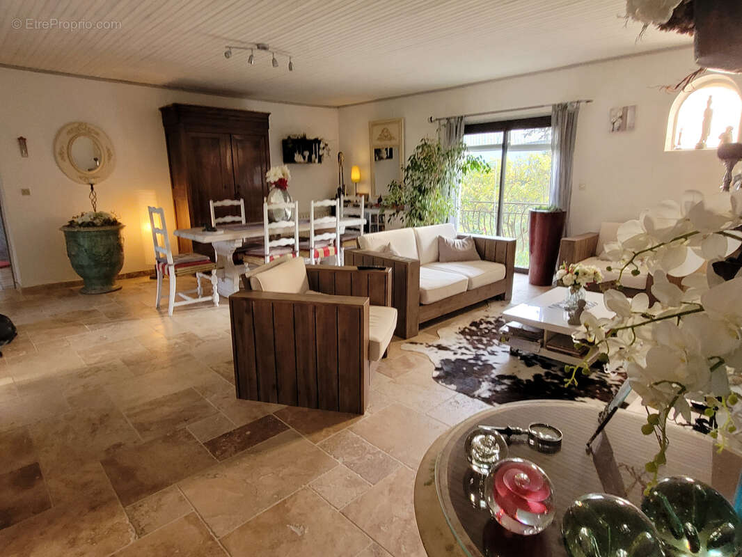 Maison à LAROQUE