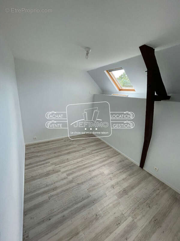 Appartement à JOUE-SUR-ERDRE