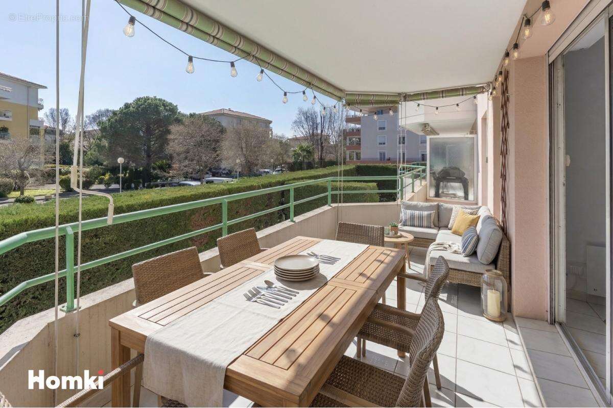 Appartement T4 de 89 m² à Saint-Raphaël 83700, Chemin Aurélien - photo 2