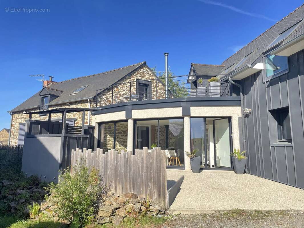 Maison à PLEUDIHEN-SUR-RANCE