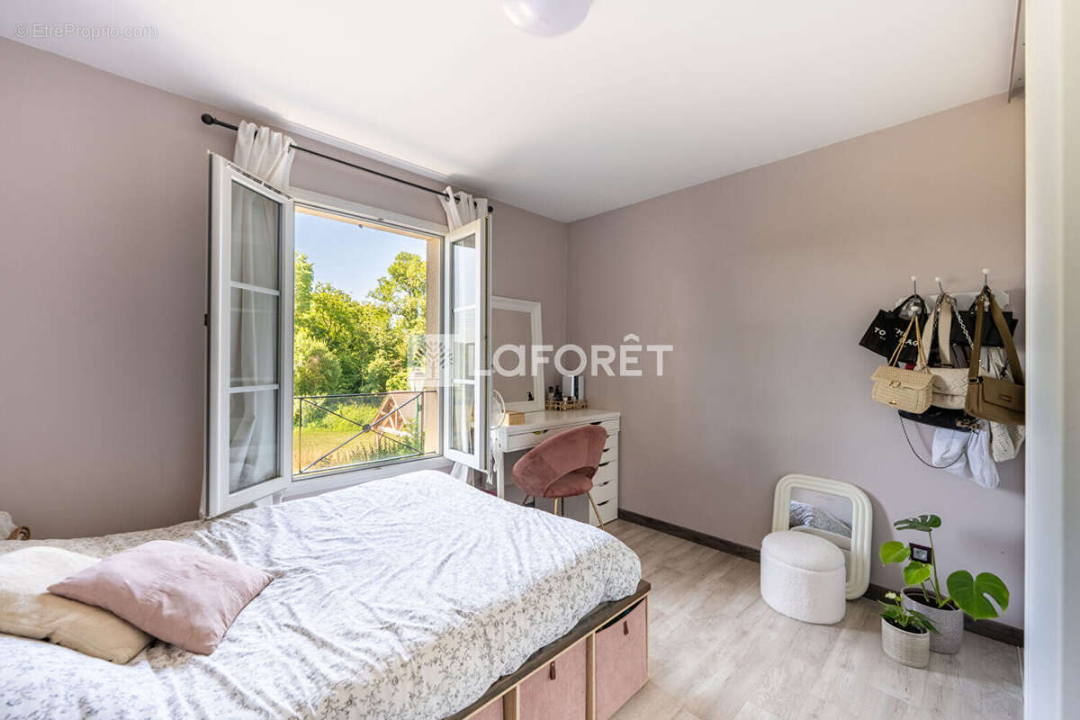 Maison à SERAINCOURT