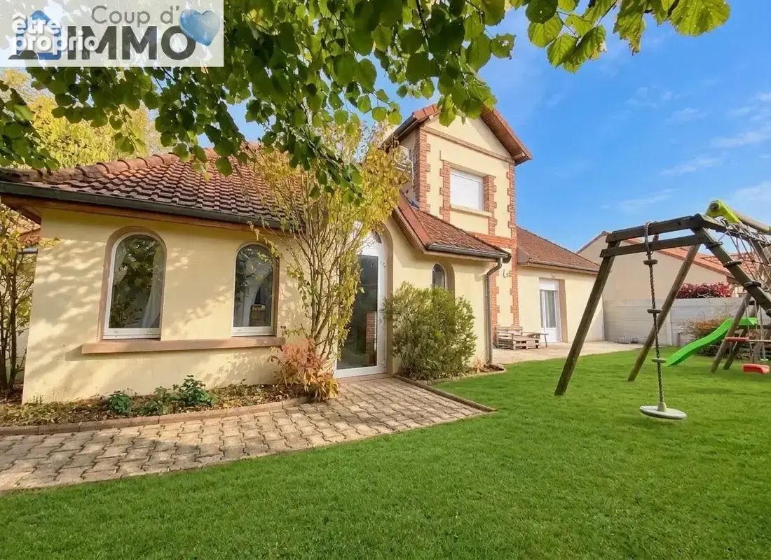 Maison 5 pièces 123m2 avec piscine et dépendance - photo 1