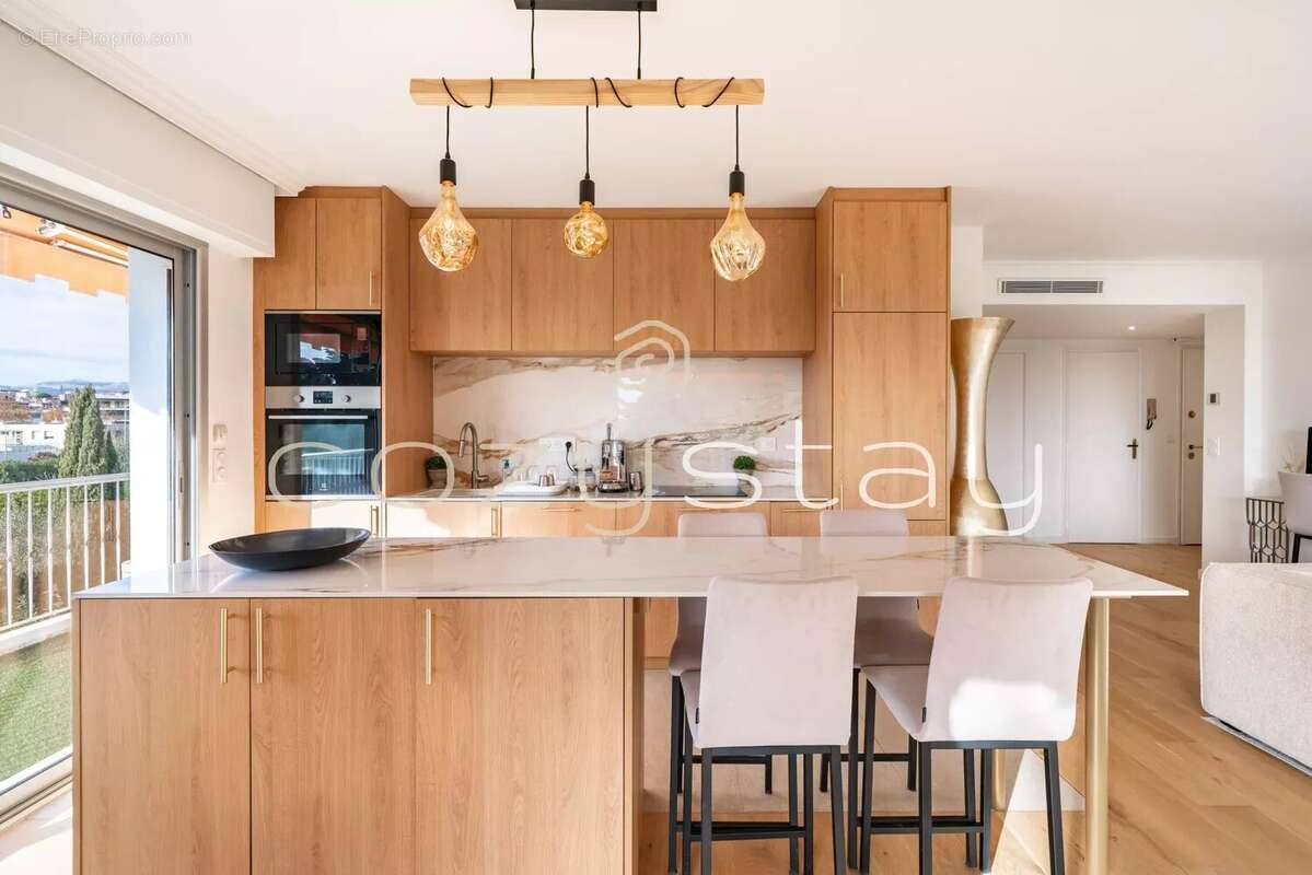 Appartement à LE CANNET