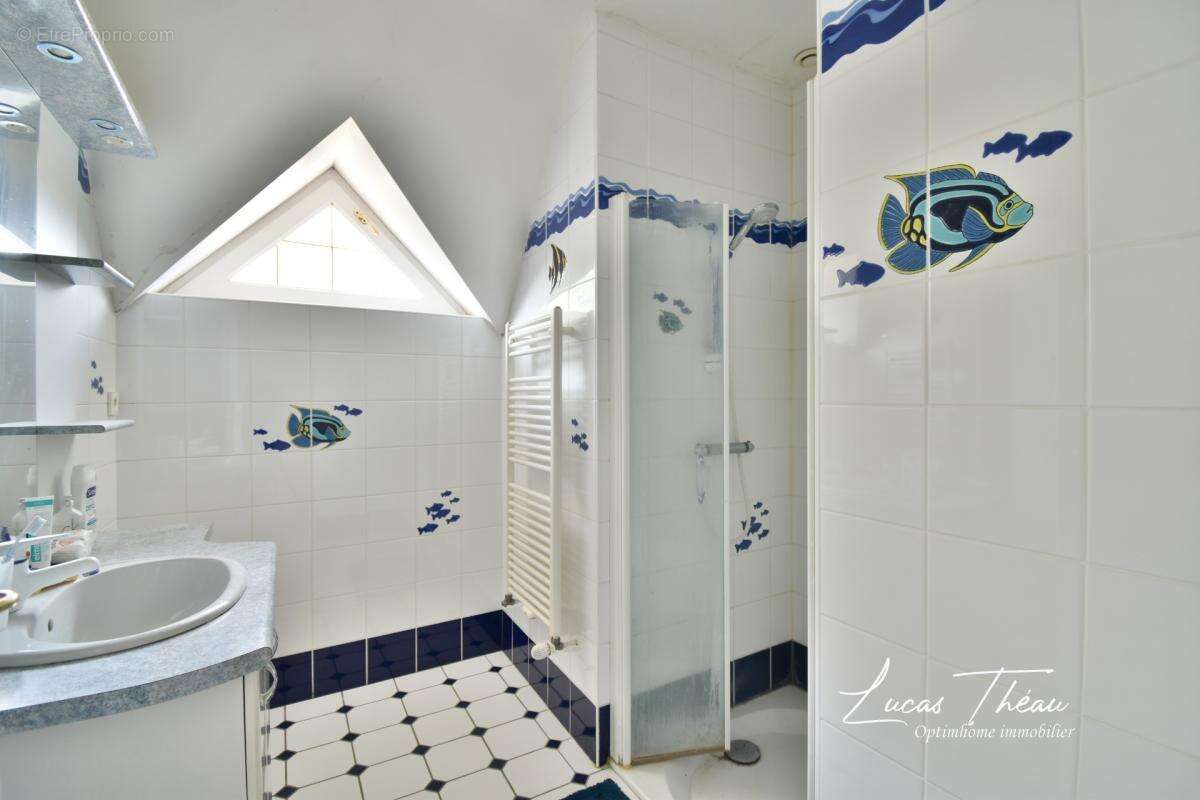 Maison familiale de 165 m² – 7 chambres – Terrain de 1 926 m² – Proche A13 - photo 13