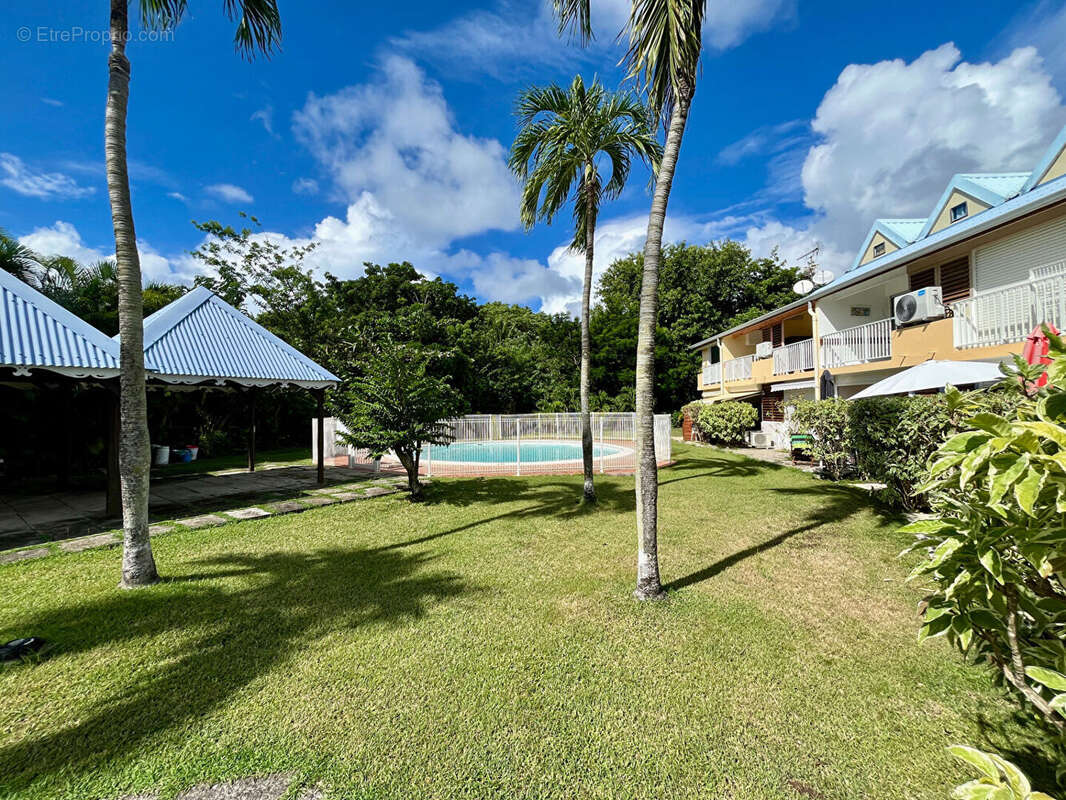 Appartement à SAINTE-ANNE