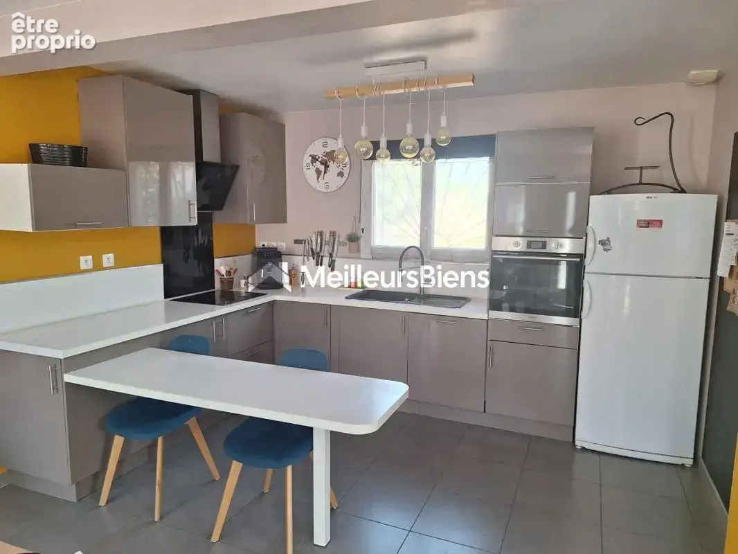 Maison 4 pièces 97 m² à Gigean, terrain de 530 m² avec piscine - photo 4