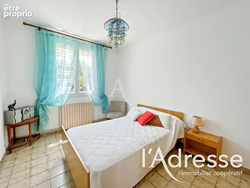 Maison La Ciotat - 7 pièces - 156 m2 - photo 13