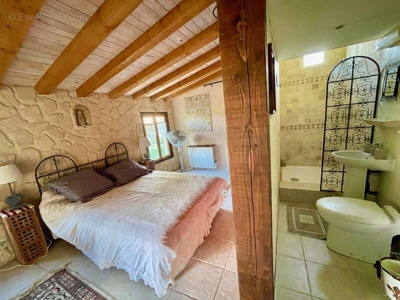 Maison à LA PACAUDIERE