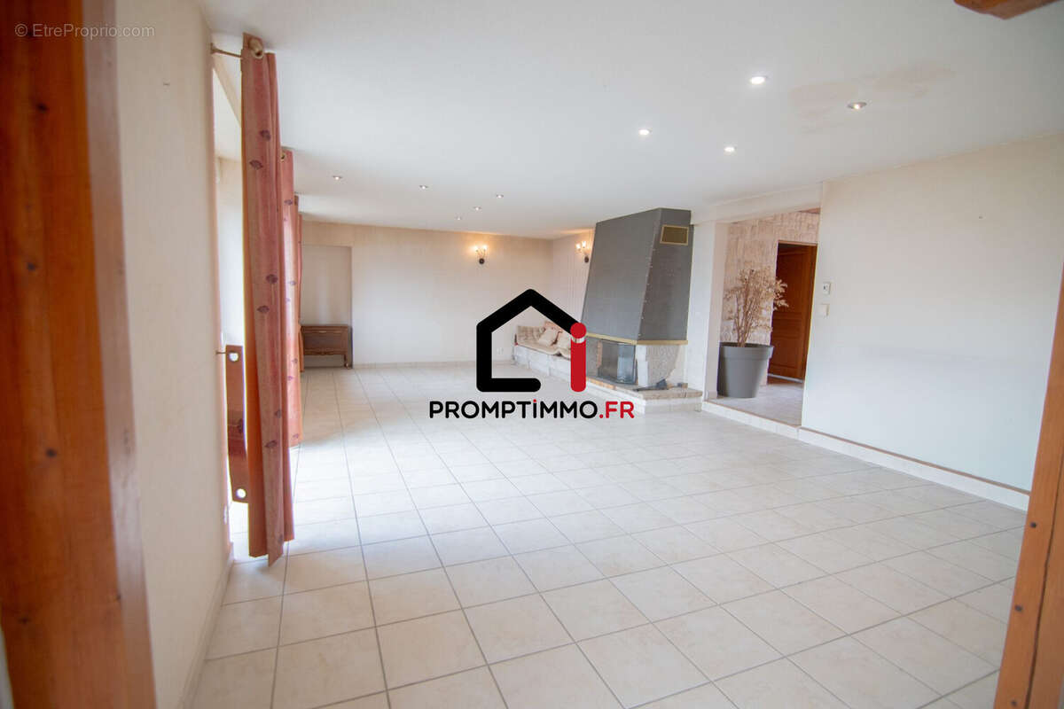 Appartement à LA PRETIERE