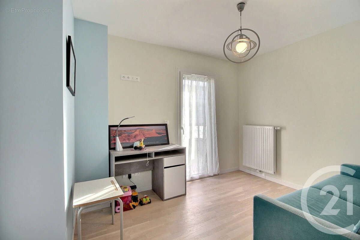 Appartement à ANTHY-SUR-LEMAN