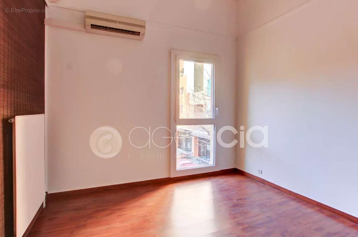 Appartement à VALBONNE