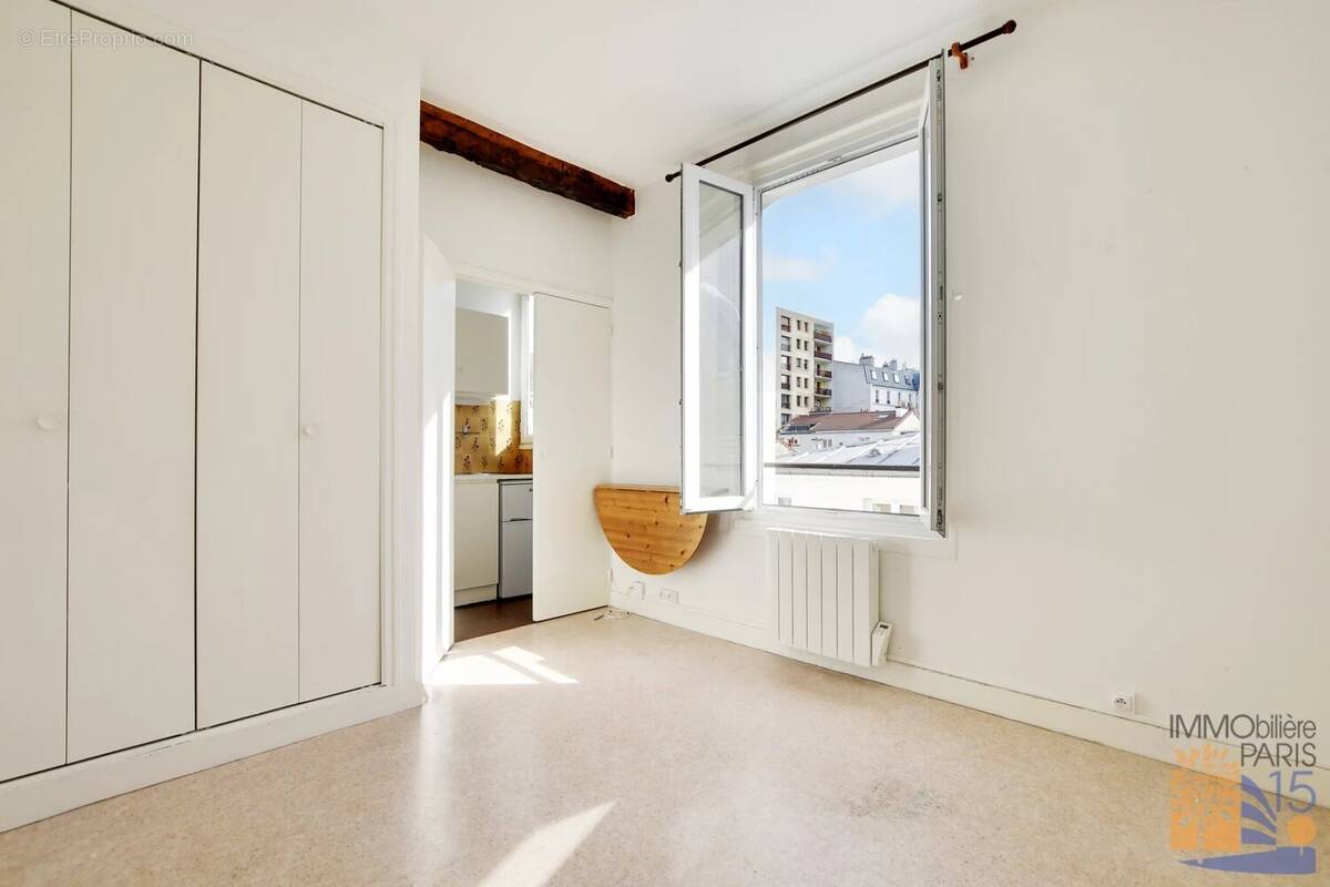 Appartement à PARIS-15E