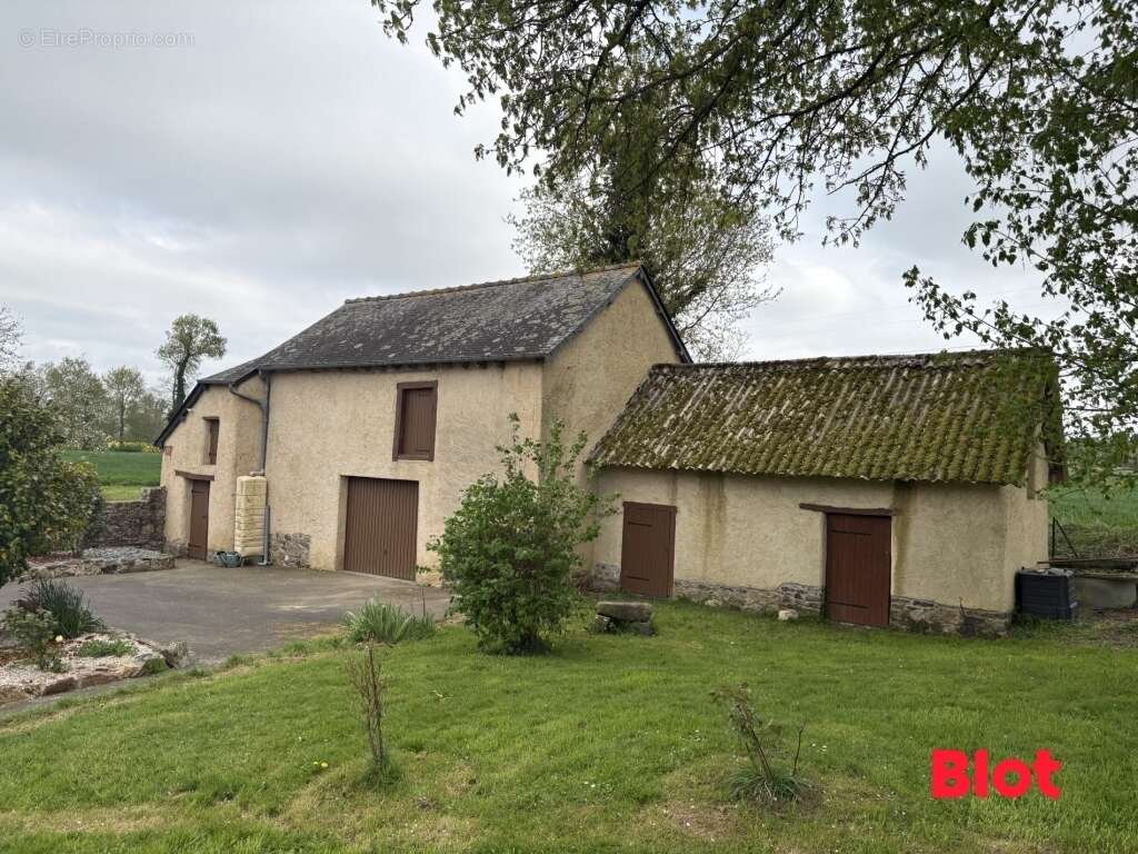 Maison à LANDUJAN