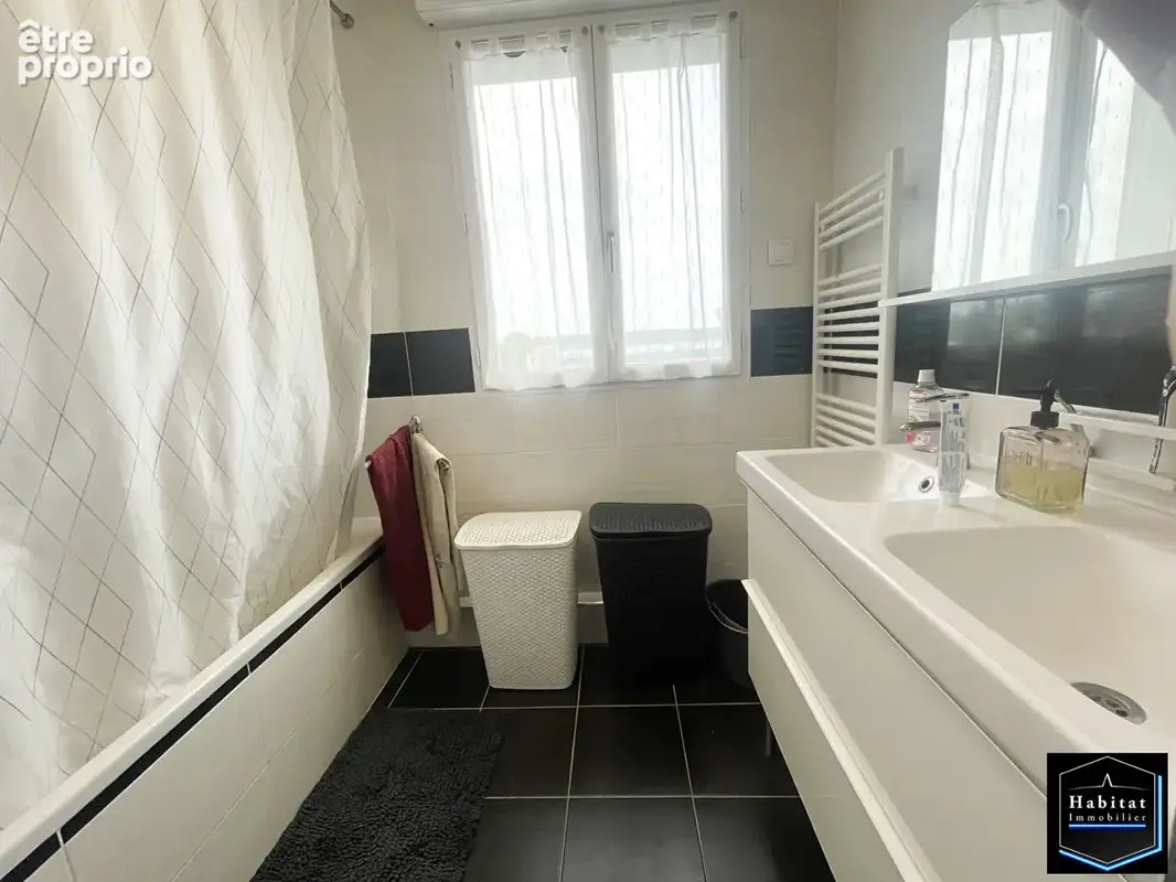 Maison familiale Nanteuil Le Haudouin 5 pièce(s) 93 m2 - photo 5