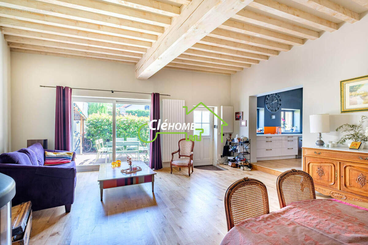 Appartement à TASSIN-LA-DEMI-LUNE