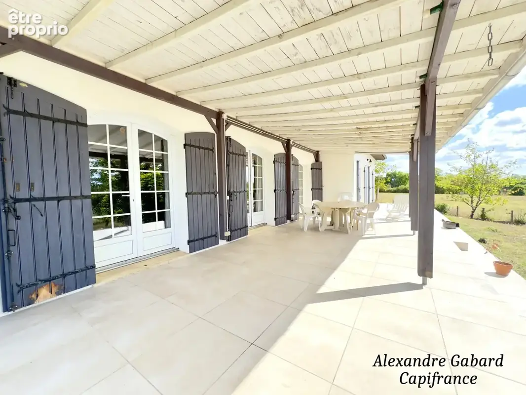 Axe La Réole / Sauveterre de Guyenne - Maison traditionnelle avec sous-sol complet - Agréable jardin et piscine - photo 15