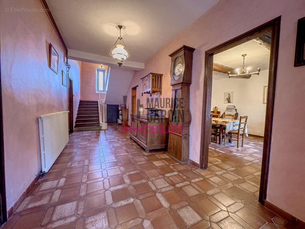 Maison à PERNES-LES-FONTAINES