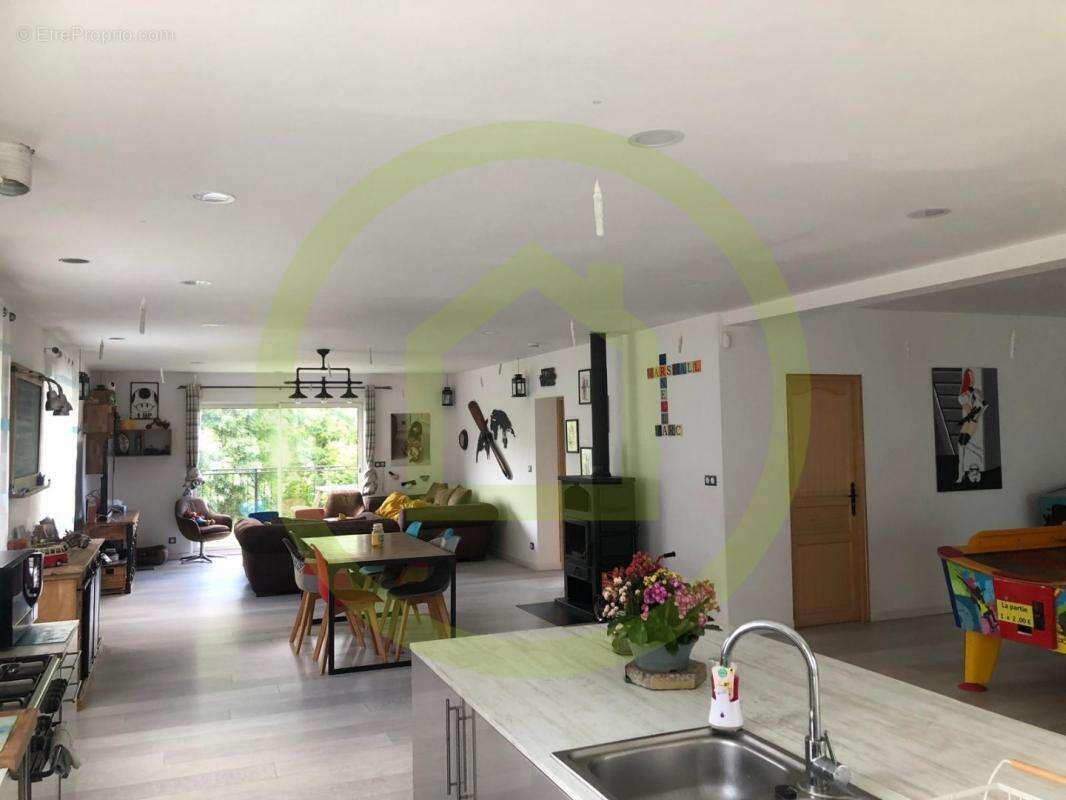 Maison à NANTEUIL-SUR-MARNE