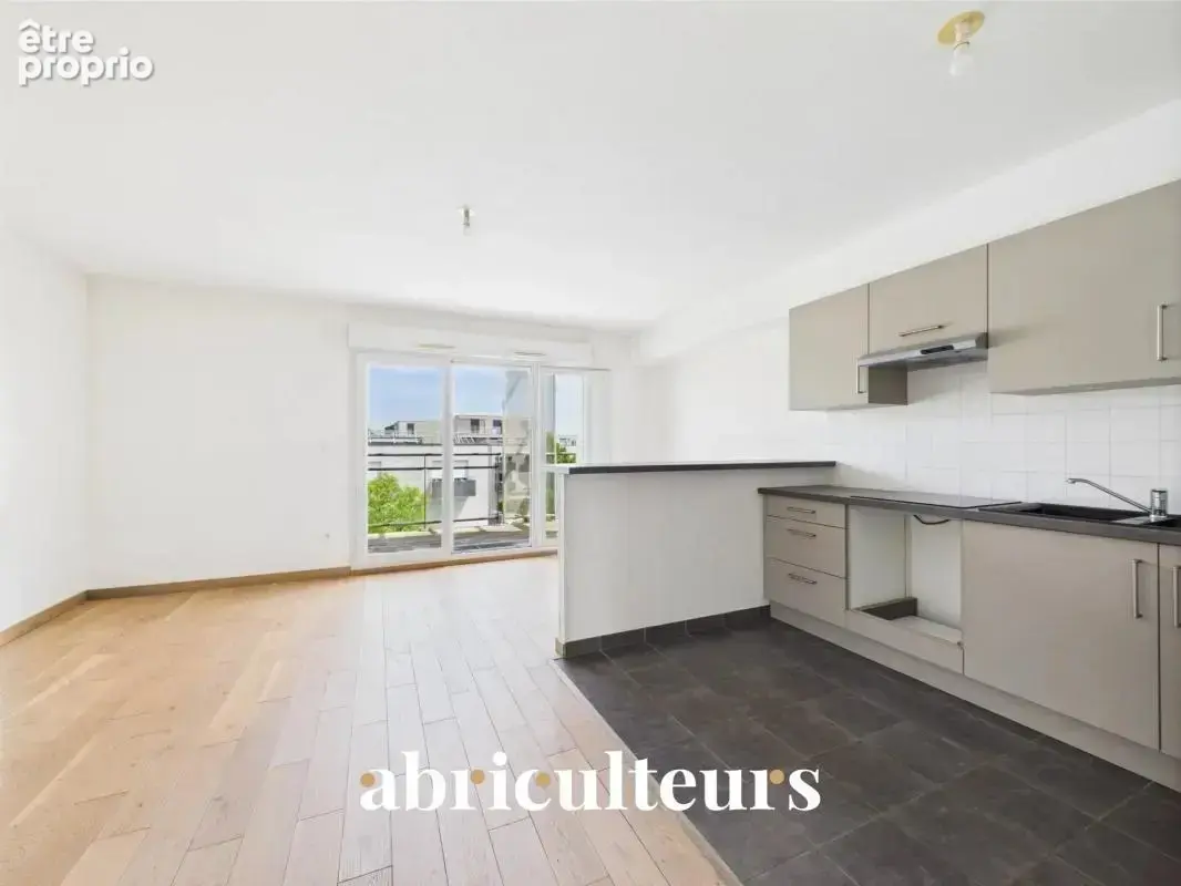 Appartement T3 moderne et lumineux à la vente à  Rue Théophile Guillou, Saint-Herblain (44800) - photo 4