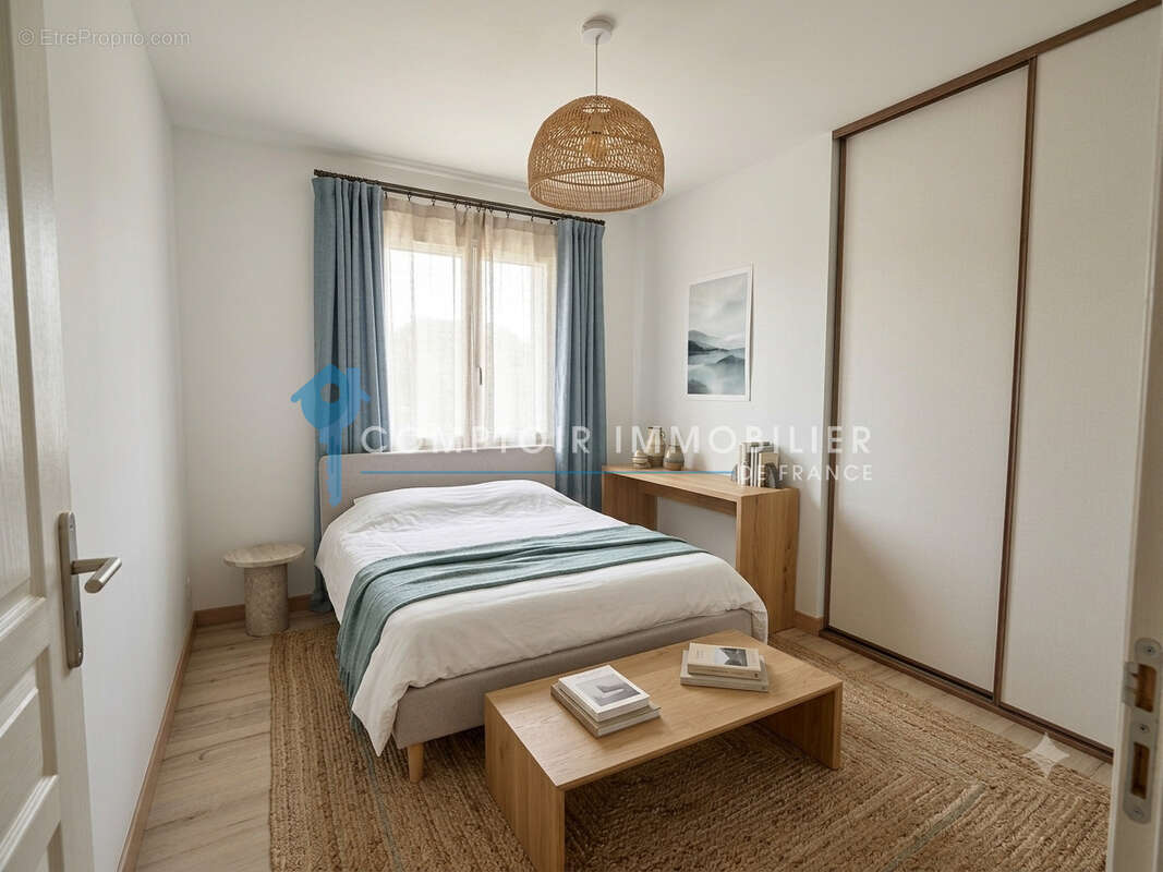 ENTRE UZES ET BAGNOLS SUR CEZE : Villa récente 4 chambres avec garage et petite piscine - photo 10