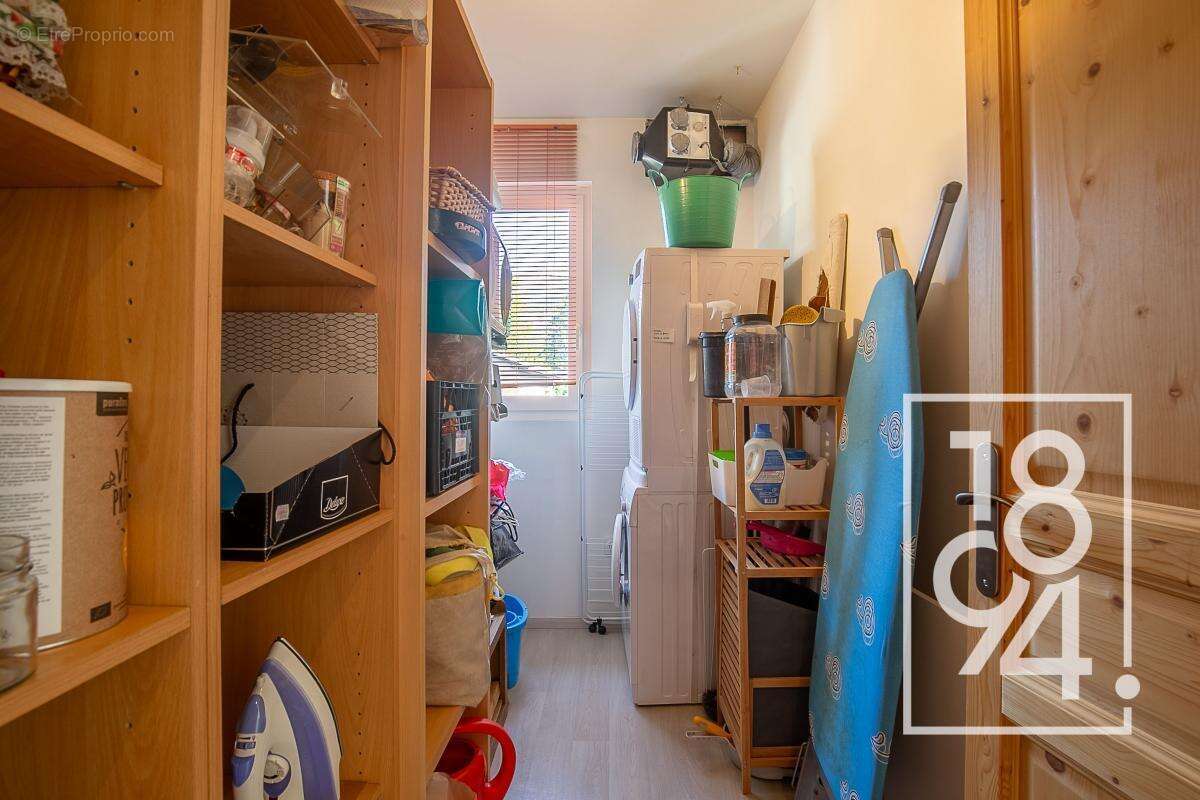 Appartement T3 À Vendre Barcelonnette 04 (04400)  97.31 m²  Terrasse  - photo 9