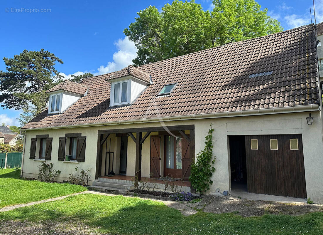 Maison à MARINES