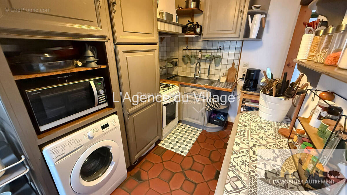 Maison à VILLENEUVE-LES-SABLONS