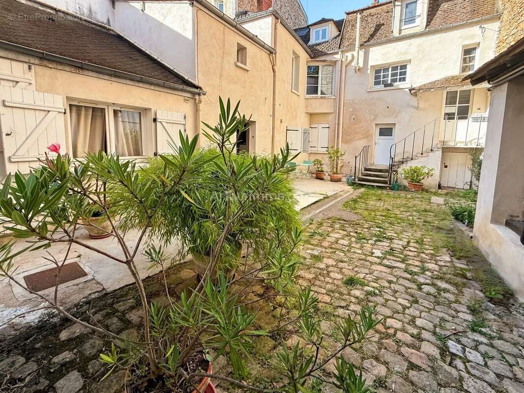 Appartement à SOISY-SUR-SEINE