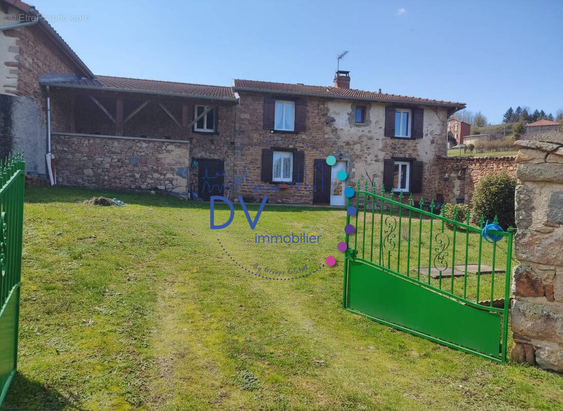 Maison à SAINT-JUST-D'AVRAY