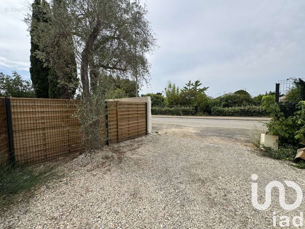 Photo 3 - Terrain à CLARENSAC