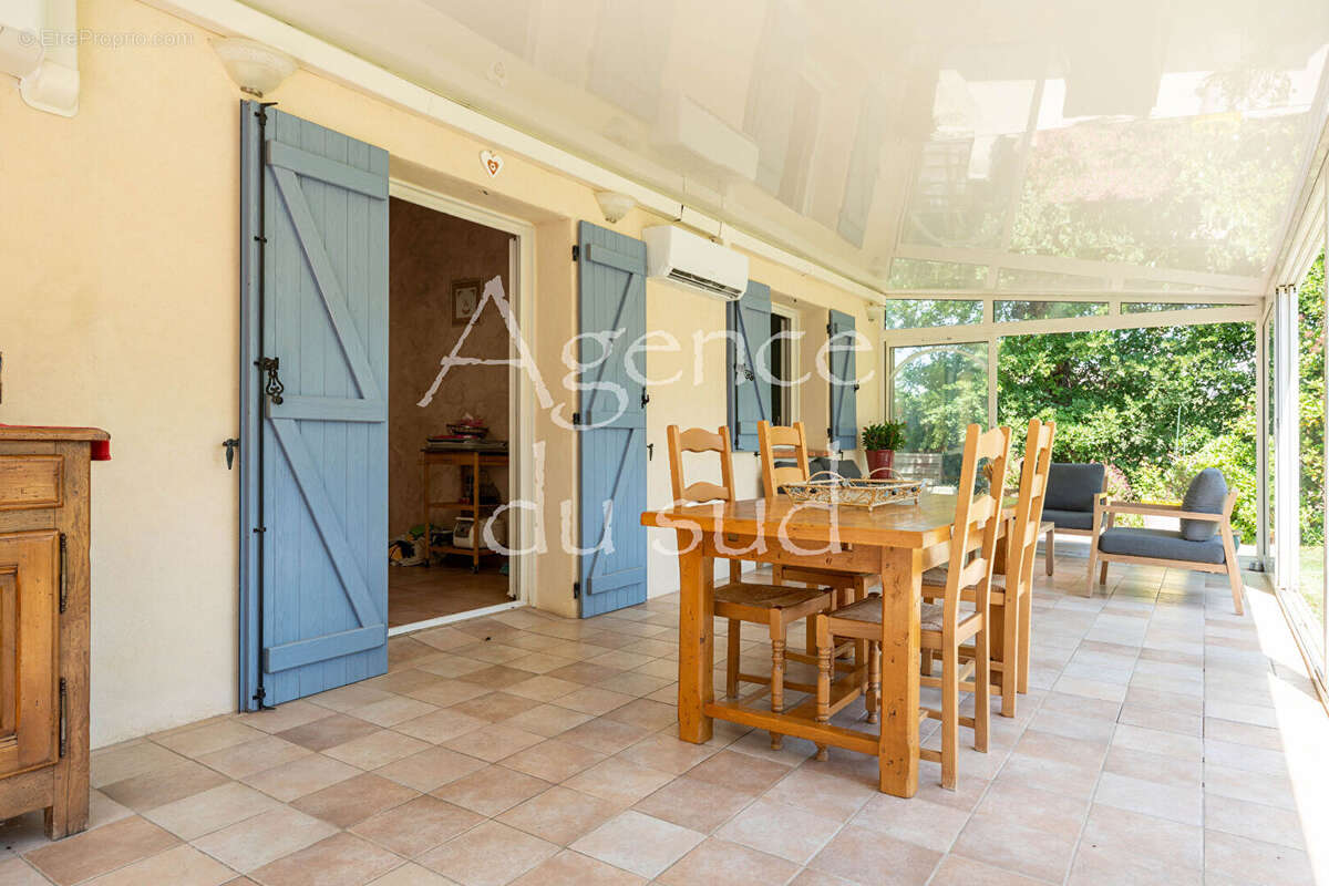 Maison à CADOLIVE