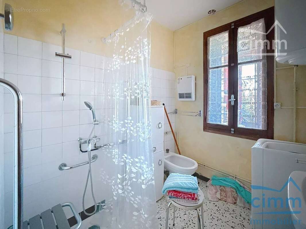 Maison à FERRASSIERES