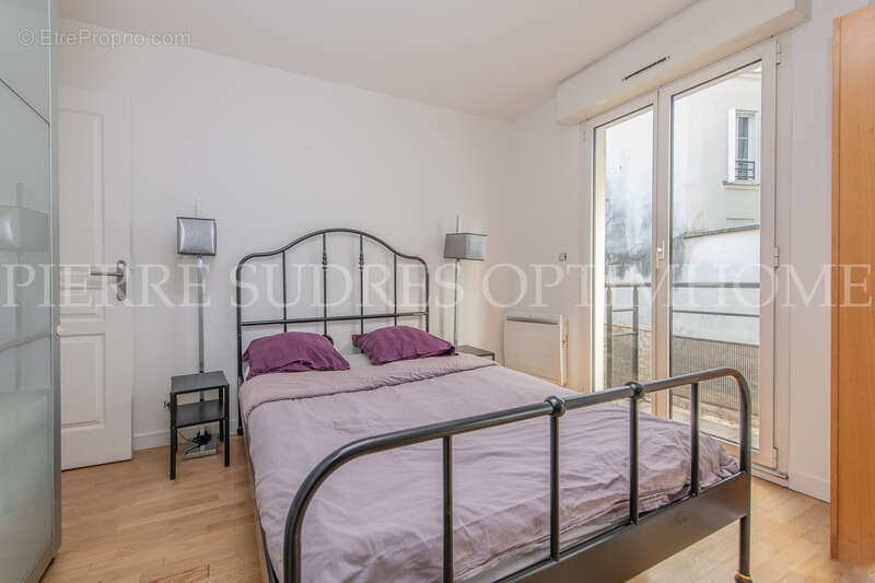 Appartement à PARIS-18E