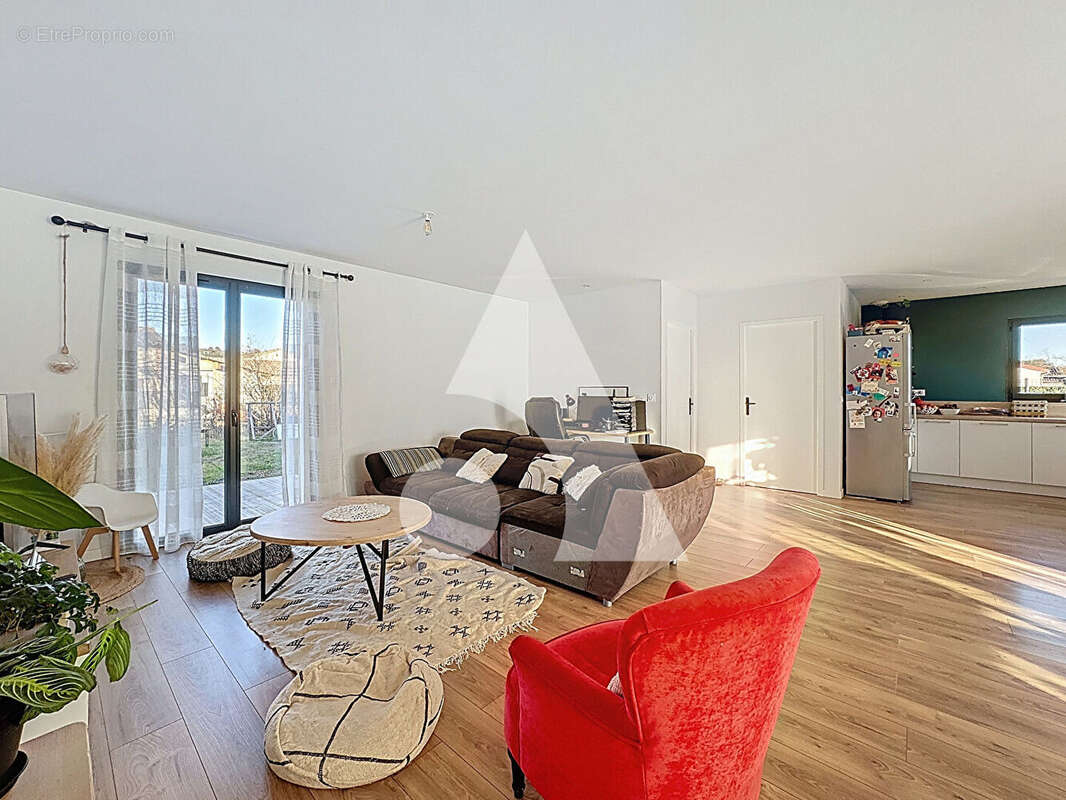 Maison à LESCURE-D'ALBIGEOIS