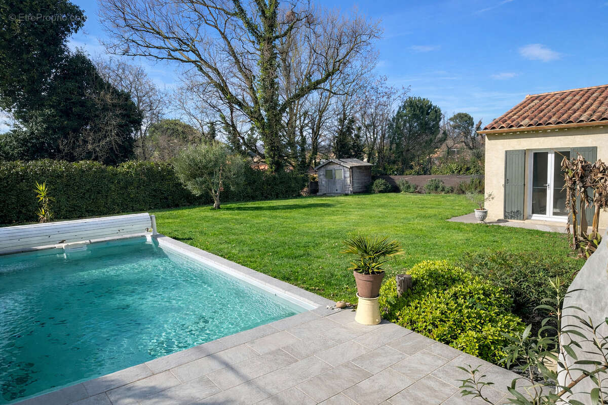 Maison à MONTBOUCHER-SUR-JABRON