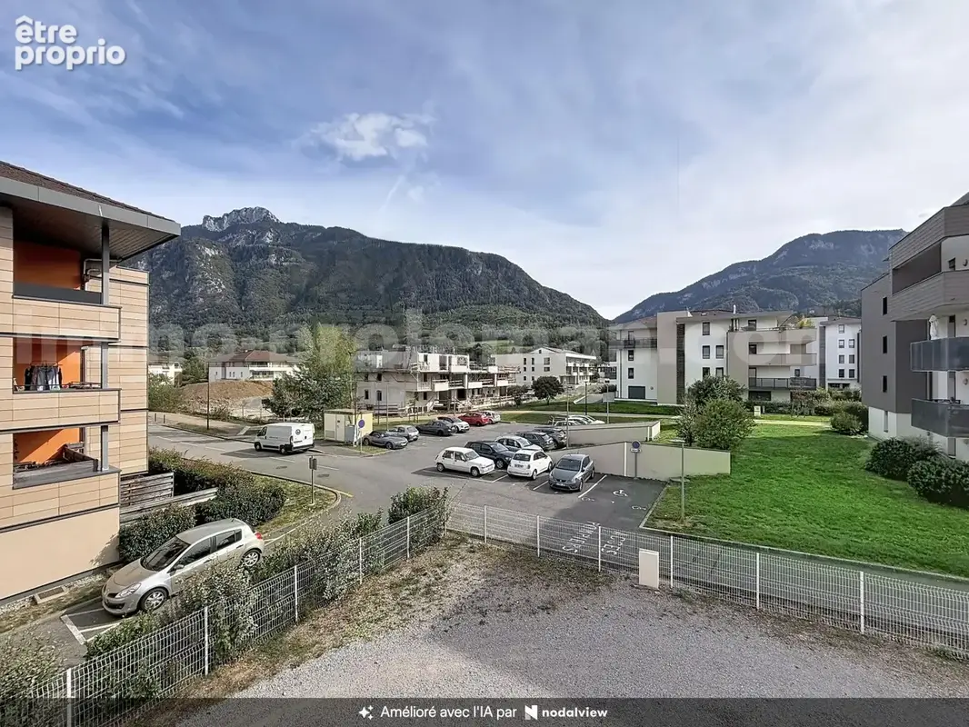 Appartement_T3_SAINT-PIERRE_en_faucigny_PROCHE_FRONTIERE_SUISSE_GENEVE_AUTOROUTE_FRONTALIERS_CALME_PROX_CEVA_séjour_vue_